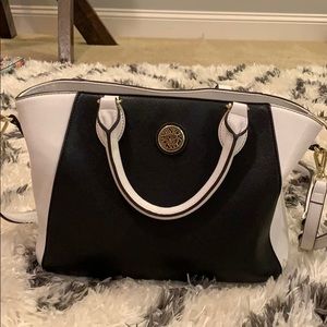 Black and white Anna Klein purse